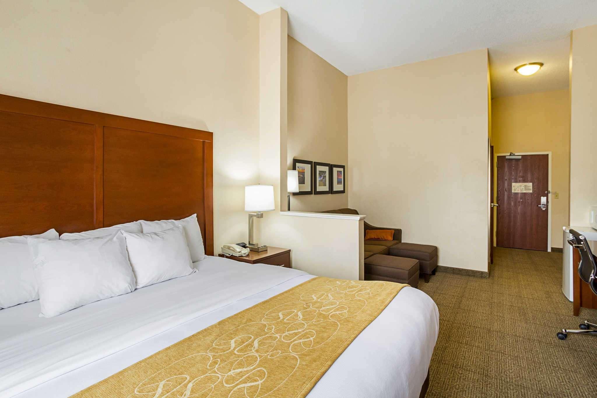 Comfort Hotel Twinsburg
